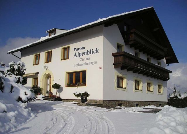 Haus-Alpenblick-Winter.jpg
