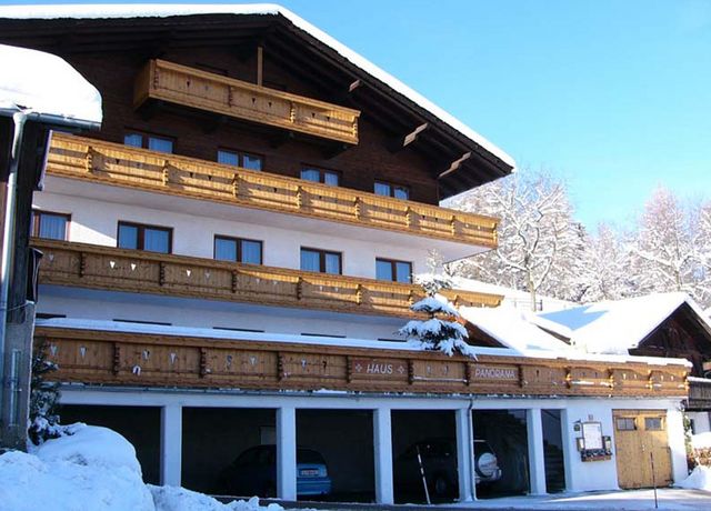 Haus-Panorama-Winter.jpg