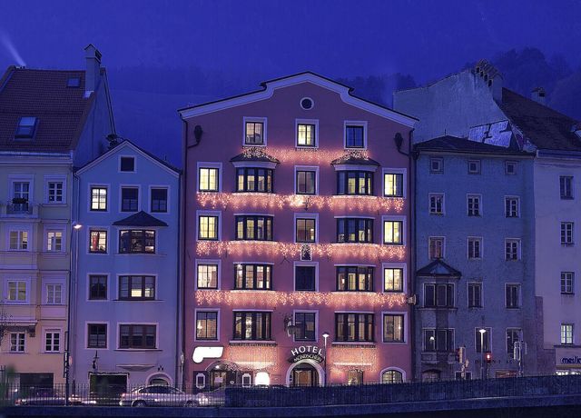 Hotel-Mondschein-Winter.jpg
