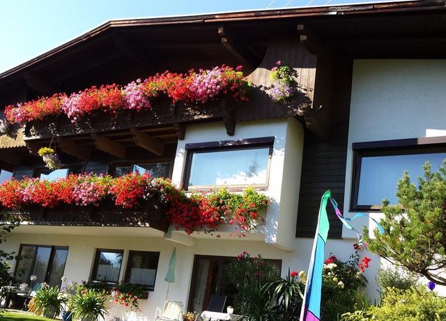 Haus-Riml-Sommer.jpg
