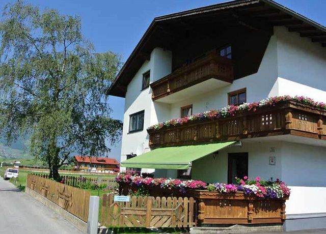 Haus-App-Nockspitz-Sommer-aussen.jpg