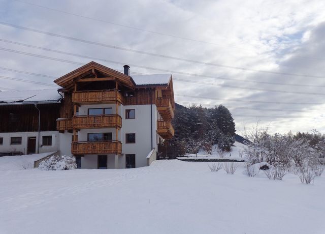 Haus-West-und-Landschaft.jpg