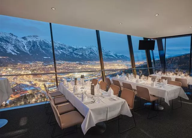 Restaurant-mit-Aussicht.jpg