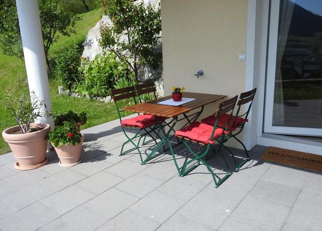 Ferienwohnung-Barbara-Terrasse.jpg