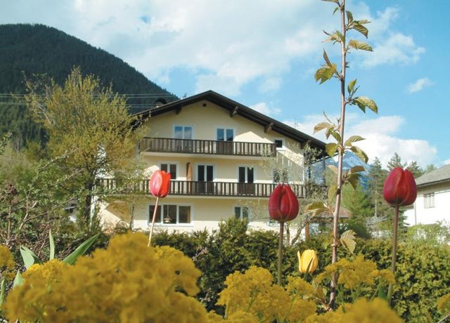 Appartementhaus-Bergland-Sommer.jpg