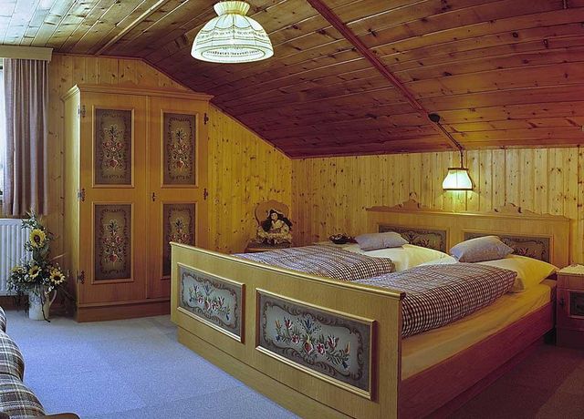 Rustikales-Schlafzimmer.jpg