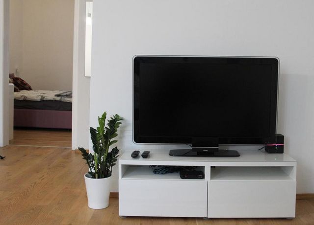 Wohnraum-mit-TV.jpg