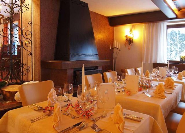 Kamin-Hotel-Sonnhof.jpg