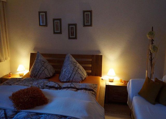 Schlafzimmer.jpg