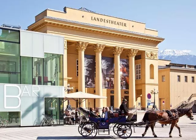 Tiroler-Landestheater.jpg