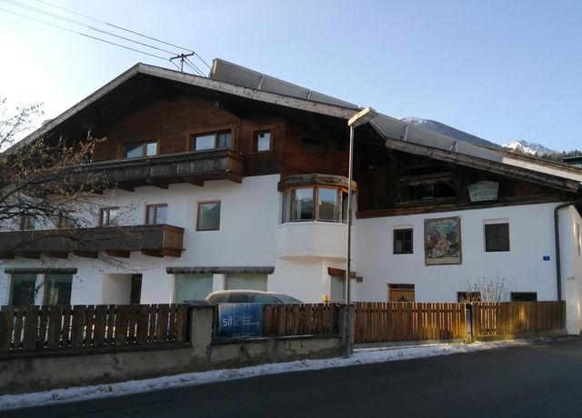 Haus-Egger-Winter-IT-CV.jpg
