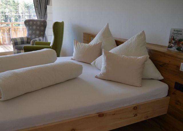 Panorama-Zimmer.jpg