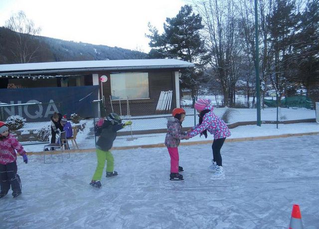 Eislaufspass-beim-Tennisplatz.jpg