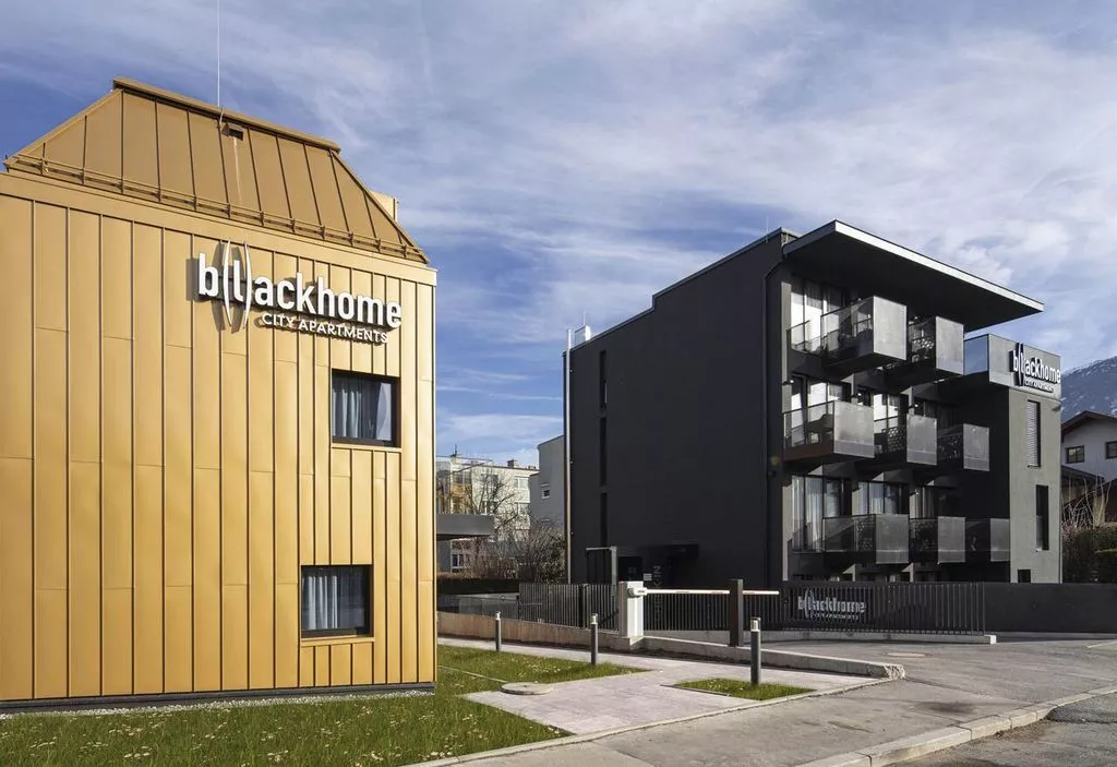 B(l)ackhome Innsbruck City East