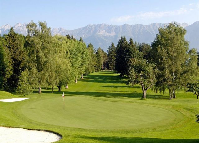 Golfplatz-Lans.jpg