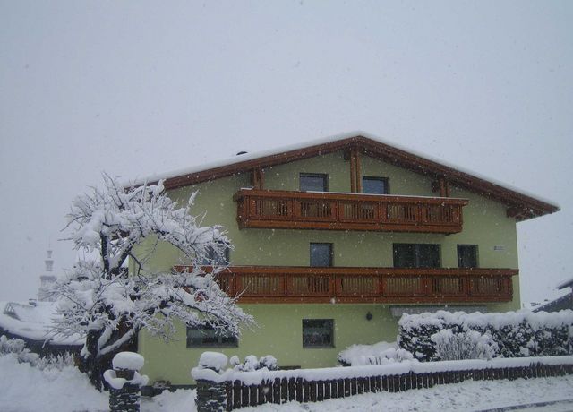 Lang-Winter.jpg