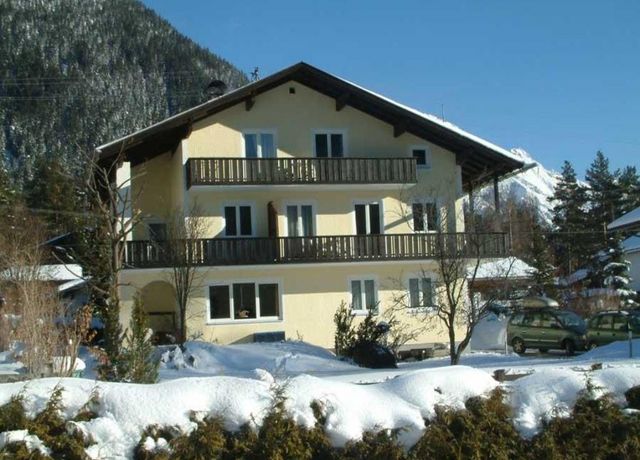 Haus-Winter.jpg