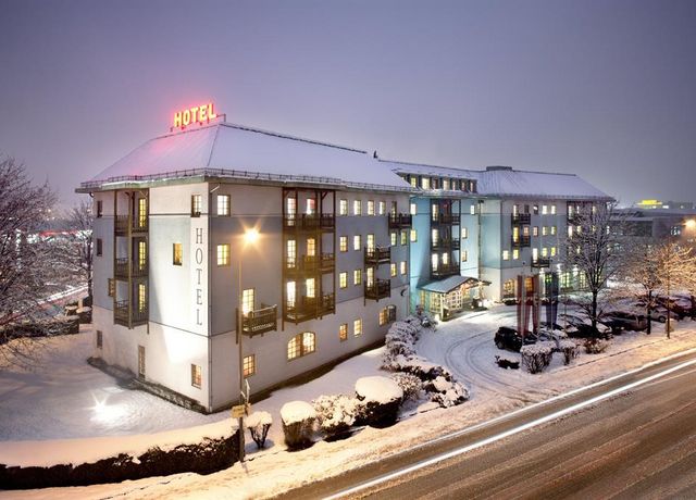 Alphotel-Winter.jpg