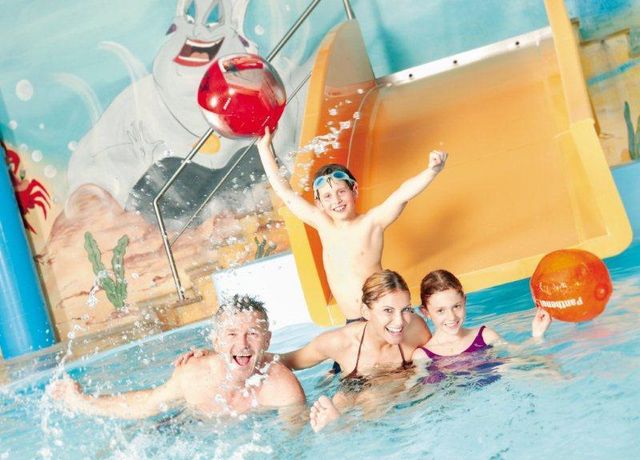 Moritz-Hallenbad.jpg