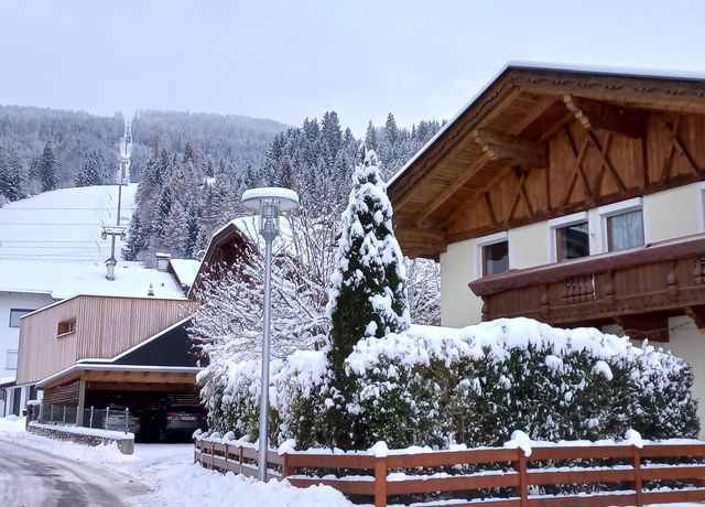 Winteransicht-Goetzner-Auszeit.jpg