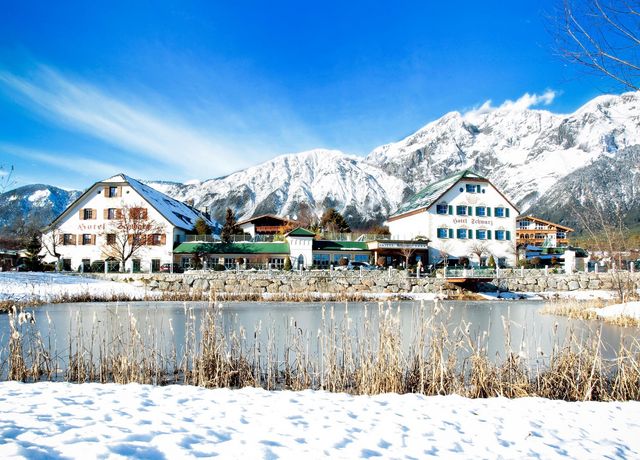 Alpenresort-Schwarz-Winter.jpg