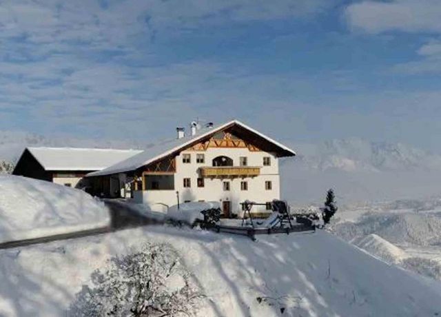 Hoarachhof-Winter.jpg