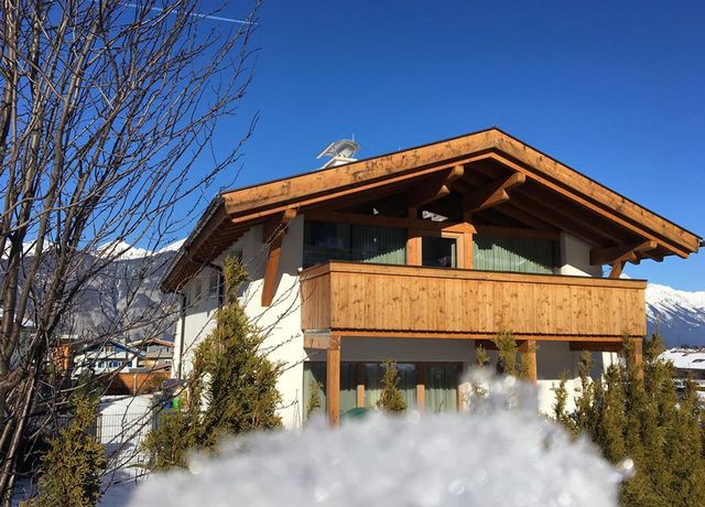 Haus-Lanner-Winteransicht.jpg