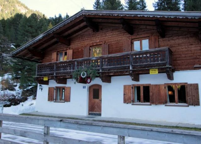 Isshuette-Sommer-aussen.jpg
