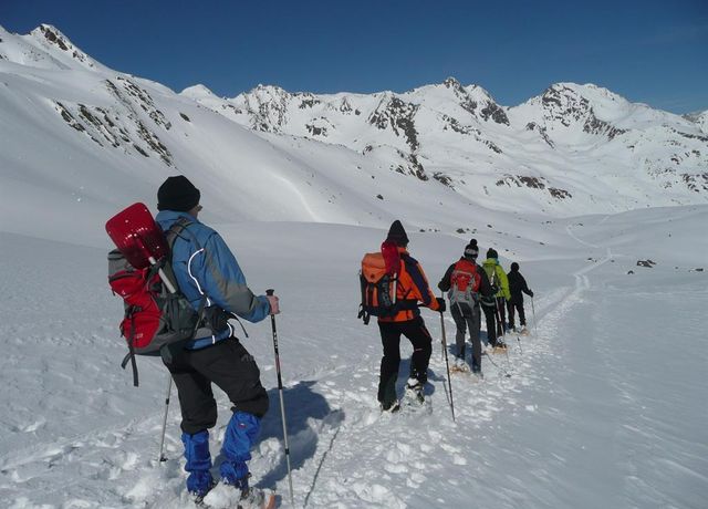 Schneeschuhwandern-auf-der-Pforzheimer-Huette.jpg