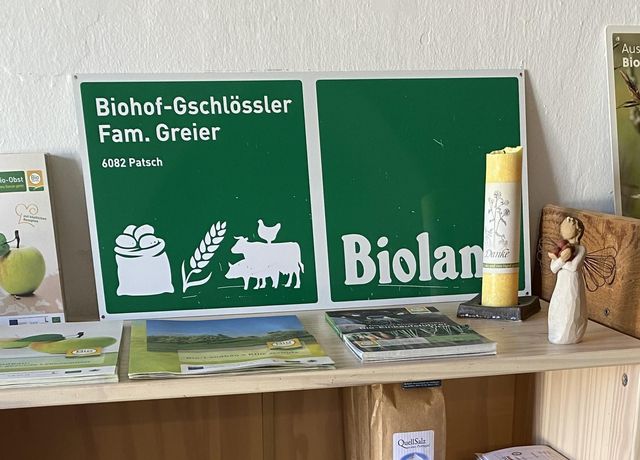 Biohof-Gschloessler2.jpg