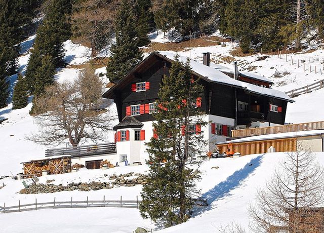 Meissner-Haus-Winter-1.jpg