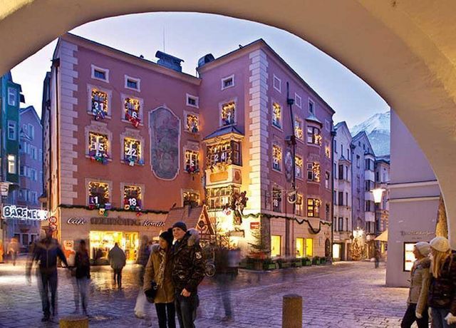 Christkindlmarkt-Altstadt-Maerchengasse.jpg