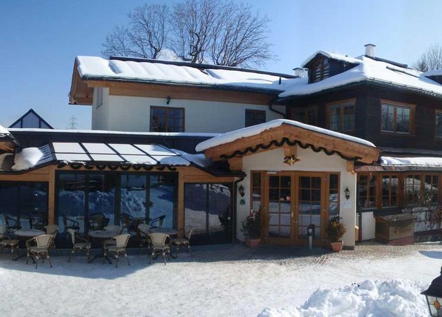 Wirtshaus-Nattererboden-Winter.jpg