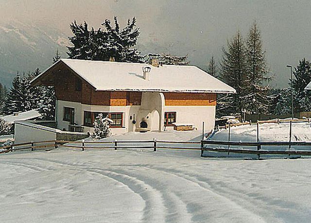 Haus-Winter.jpg