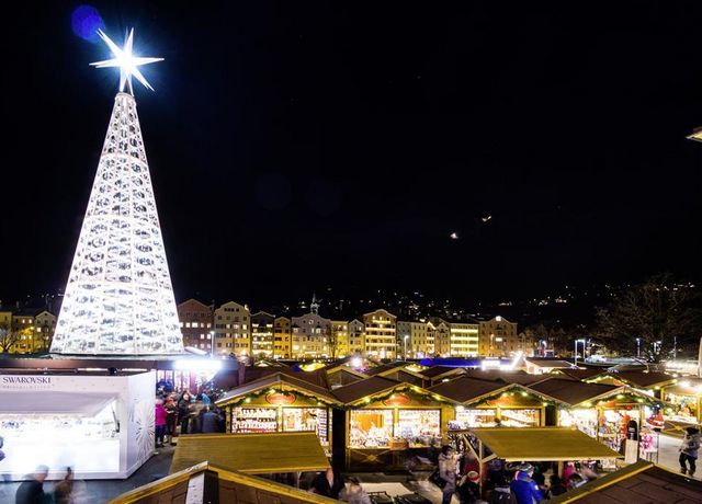 Christkindlmarkt-Marktplatz.jpg