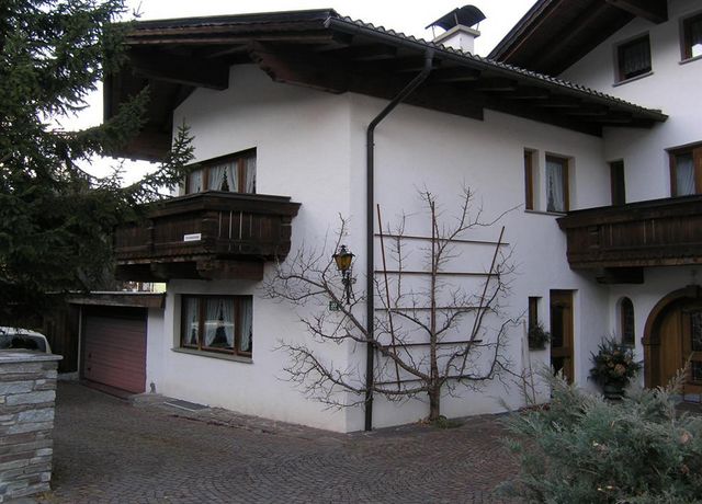 Landhaus-Brigitta.jpg