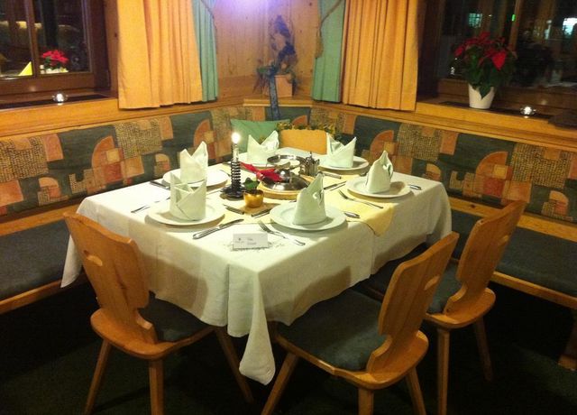Restaurant.jpg
