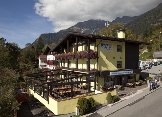 Pension-Alpina-Sommer.jpg