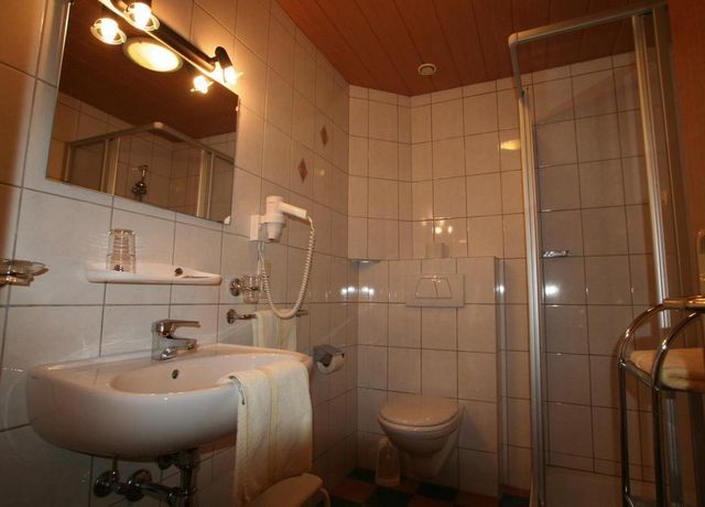 Impression-Badezimmer.jpg