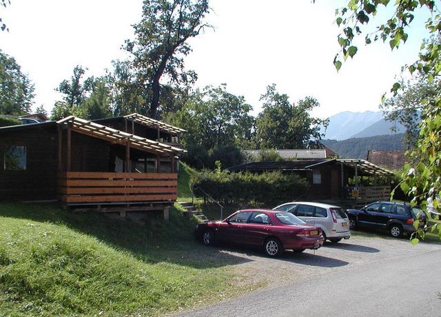 Camping-Eichenwald-Bungalow.jpg