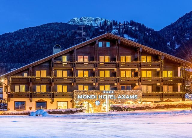 Winteransicht-MONDI-Hotel-Axams.jpg