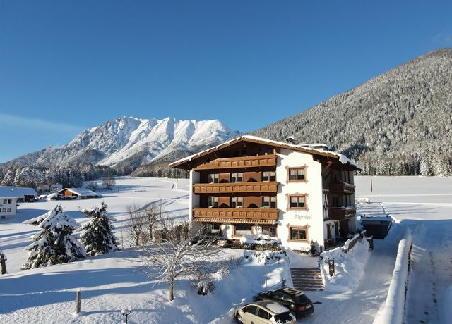 Liopen-direkt-vom-Alpenhof-weg.jpg