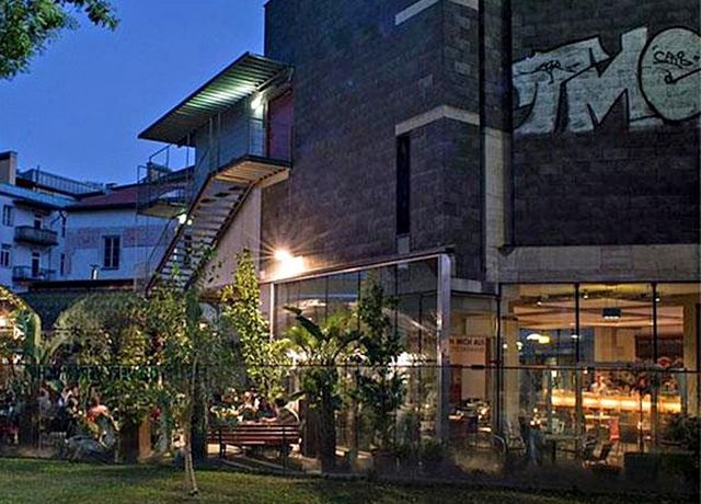Treibhaus-Hof.jpg