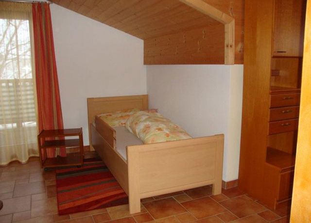 FW-Ostermann-Einzelbett.jpg