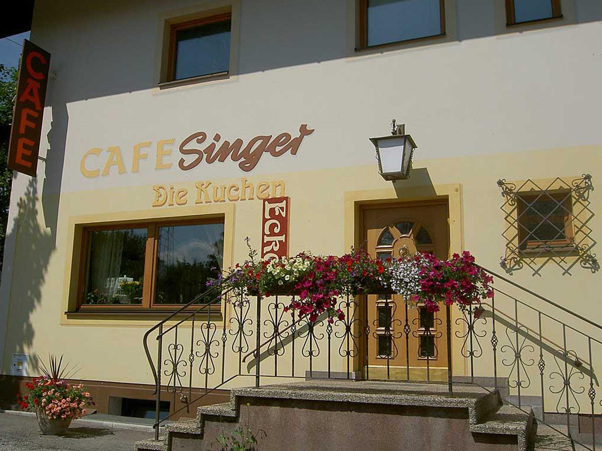 Café Singer