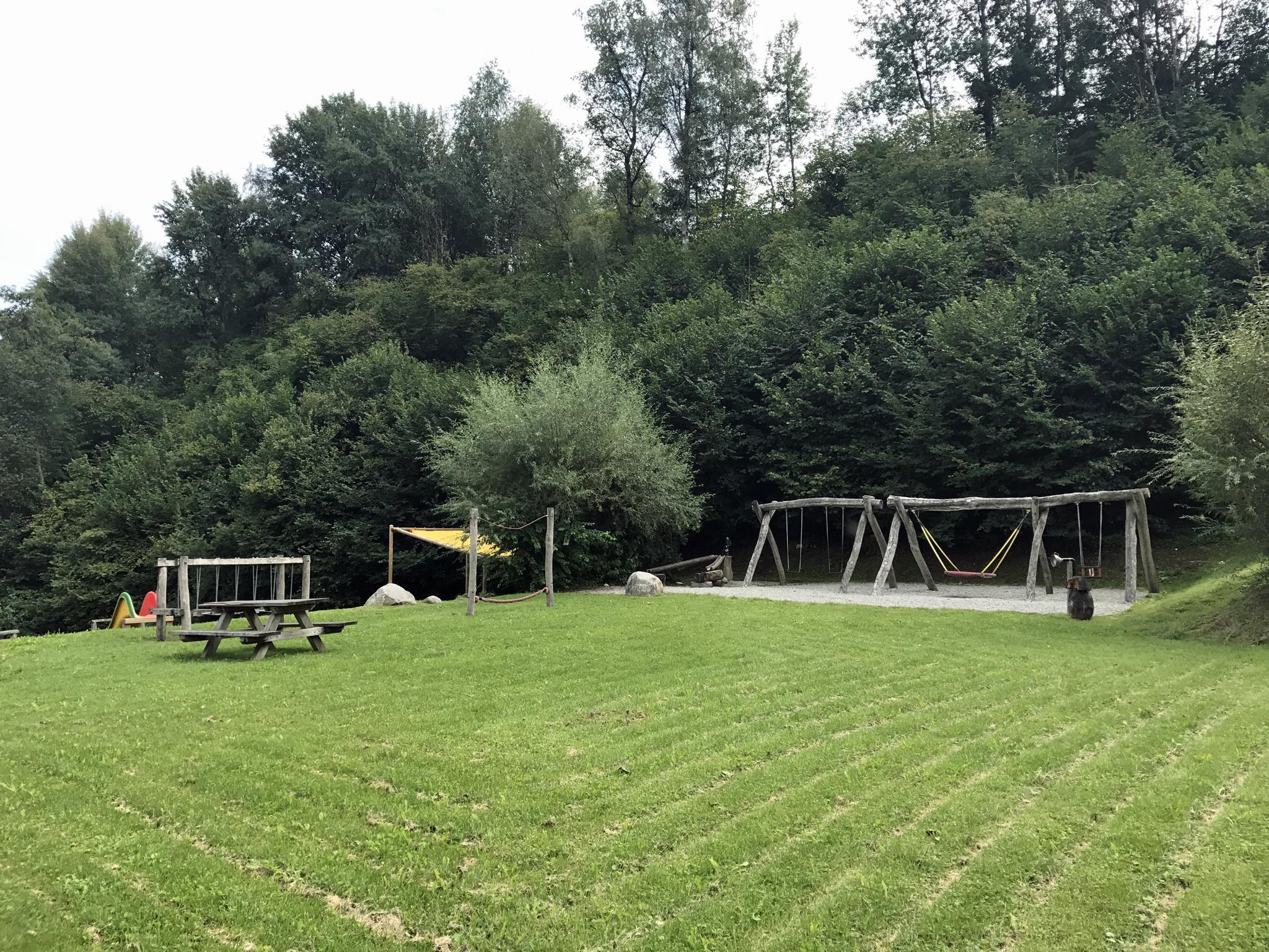 Kinderspielplatz oberhalb dem Feuerwehrgebäude, Oberhofen