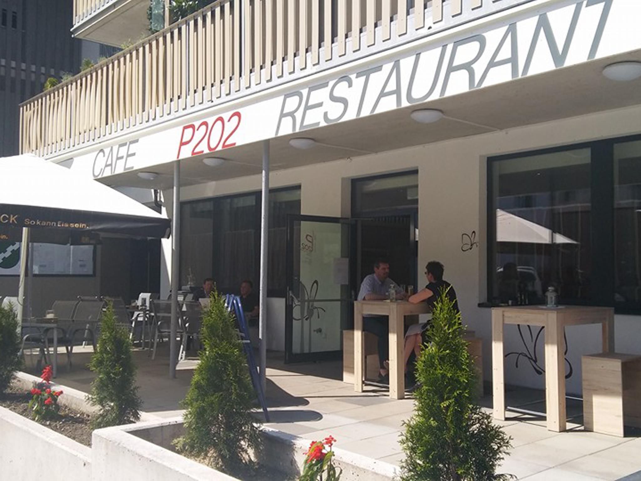 P 202 - Restaurant, Café