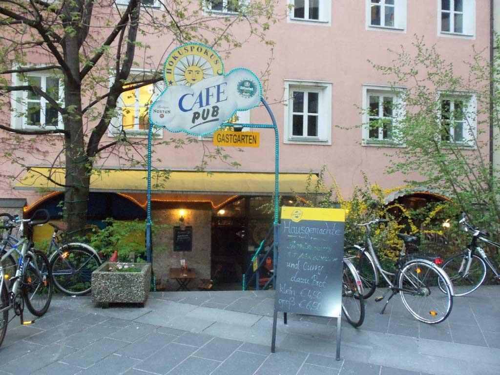 Hokuspokus Cafe & Pub